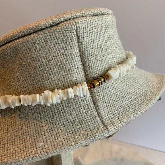 Shell&Beads Necklace - Picture 6 of 7